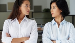 Những điều tối kỵ phá hủy quan hệ giữa bạn và mẹ chồng